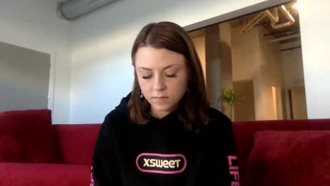 Snapshot of strawbrysugar chatting on March 2025 11:04:01 PM Ruby Moon online show from March 2025 11:04:01 PM