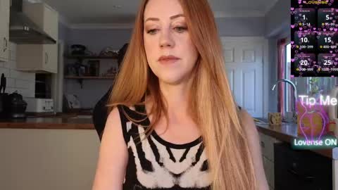 Amorina online show from April 2026 09:29:02 AM