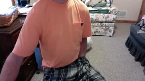 Snapshot of strokerace4020 chatting on December 2025 01:28:02 PM strokerace4020 online show from December 2025 01:28:02 PM