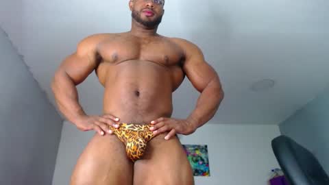 strong_george1 online show from December 2024 11:17:02 PM