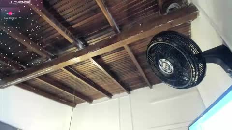 Alexa   online show from October 2025 11:03:01 AM