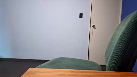 strudinovhotsun online show from October 2025 07:20:02 PM