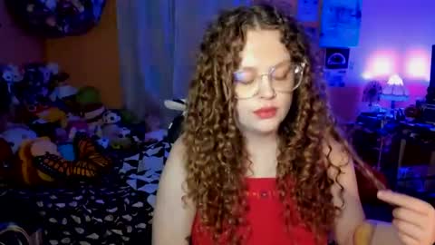 Strwbby online show from September 2025 07:34:02 AM