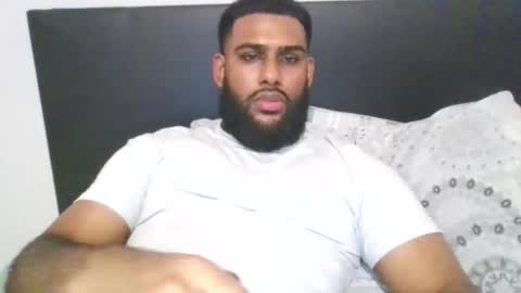 stuckinthe222 online show from November 2025 03:27:01 AM