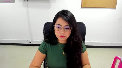 studcb_ online show from March 2026 04:14:01 PM