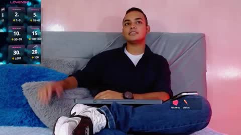 Snapshot of studentdeivy chatting on January 2026 02:10:01 PM DEIVY online show from January 2026 02:10:01 PM