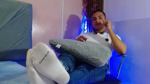 Snapshot of studentdeivy chatting on February 2026 11:59:01 AM DEIVY online show from February 2026 11:59:01 AM