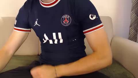 Stud From Paris online show from June 2026 01:00:02 PM