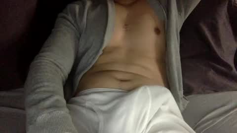 Snapshot of studmuffinxo chatting on February 2025 09:20:02 AM STUD online show from February 2025 09:20:02 AM