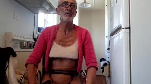 Snapshot of stugo1964 chatting on January 2025 03:05:02 AM stugo1964 online show from January 2025 03:05:02 AM