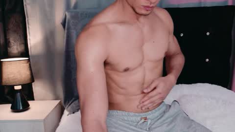 Snapshot of stylish_men chatting on September 2025 03:33:01 PM stylish men online show from September 2025 03:33:01 PM