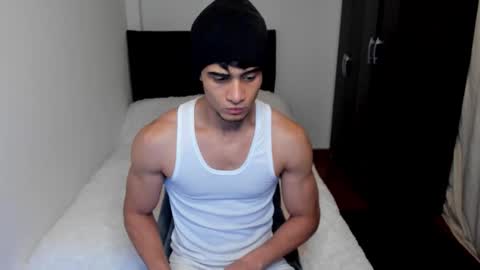 Snapshot of stylish_men chatting on September 2025 11:12:02 AM stylish men online show from September 2025 11:12:02 AM