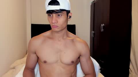 Snapshot of stylish_men chatting on September 2025 04:00:01 PM stylish men online show from September 2025 04:00:01 PM