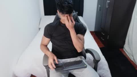 Snapshot of stylish_men chatting on October 2025 11:27:01 PM stylish men online show from October 2025 11:27:01 PM