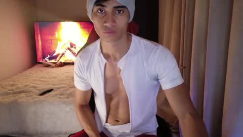 Snapshot of stylishman01 chatting on March 2026 11:54:01 AM stylish man online show from March 2026 11:54:01 AM