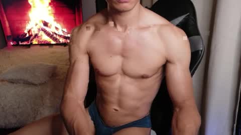 stylish man online show from May 2026 10:06:02 PM