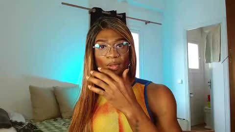 Suanny Klatten  It is my account independent  online show from February 2025 12:22:02 PM