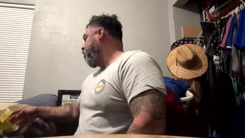 suavecito67 online show from December 2025 03:11:02 AM