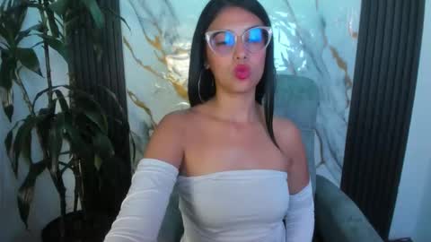 sub_scarlett_ online show from February 2026 02:00:02 PM