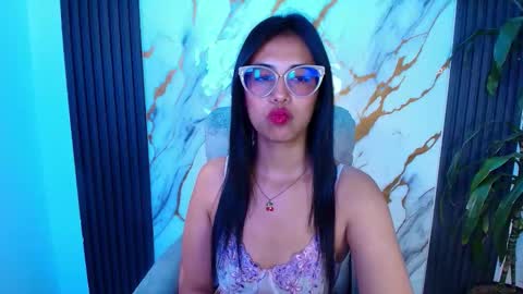 sub_scarlett_ online show from March 2026 01:15:01 PM
