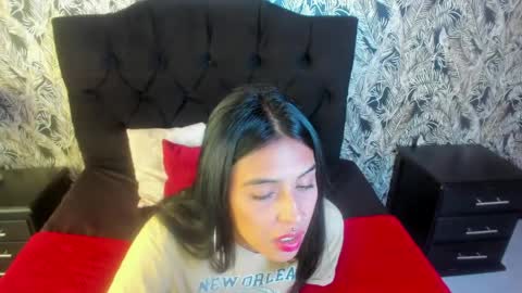sub_scarlett_ online show from April 2026 01:50:02 PM
