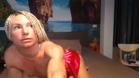 Snapshot of subbmarilyn chatting on November 2025 10:05:01 AM subbmarilyn online show from November 2025 10:05:01 AM