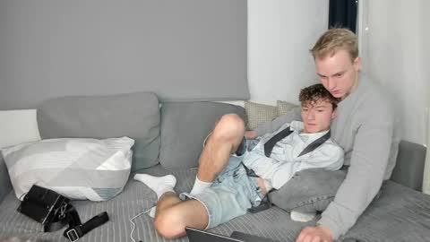 Snapshot of successful_kevin chatting on September 2025 03:38:02 PM Kevin online show from September 2025 03:38:02 PM