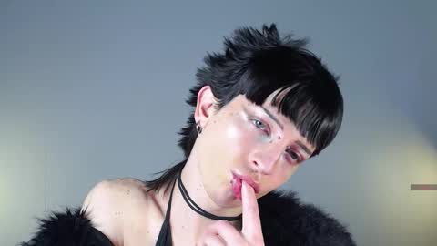 Snapshot of succubot chatting on November 2025 11:13:02 AM Angel online show from November 2025 11:13:02 AM