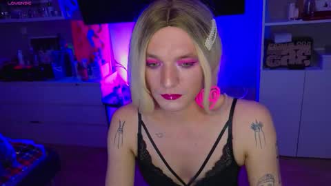 Snapshot of succubu_ss chatting on February 2026 02:33:01 PM succubu_ss online show from February 2026 02:33:01 PM