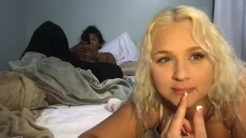 suckssogood online show from April 2026 03:30:02 AM