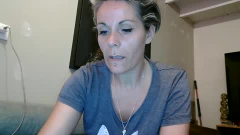 Snapshot of sucrette5629 chatting on March 2025 09:18:02 AM sucrette5629 online show from March 2025 09:18:02 AM