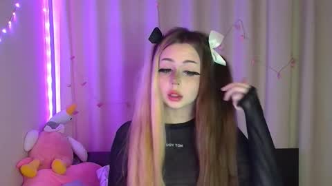 Snapshot of suemeow chatting on March 2025 02:29:01 AM Sue online show from March 2025 02:29:01 AM