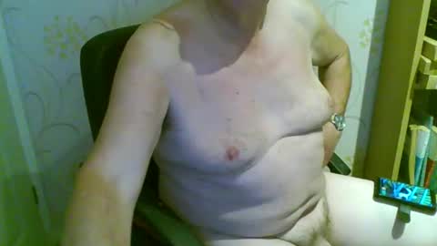 Snapshot of suffolkboy4 chatting on December 2025 11:46:02 PM suffolkboy4 online show from December 2025 11:46:02 PM