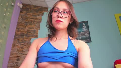 Snapshot of sugar_blond chatting on February 2025 04:57:02 AM sugar blond online show from February 2025 04:57:02 AM