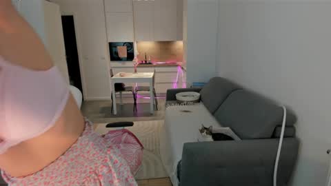 Kinga online show from November 2025 05:10:01 AM