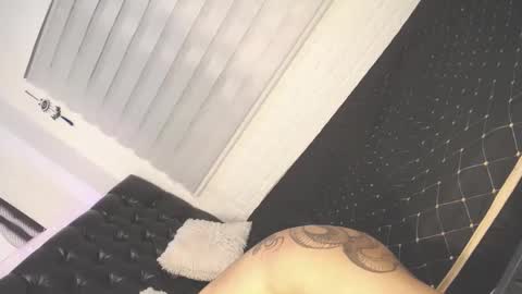 Jess online show from December 2024 12:16:02 PM