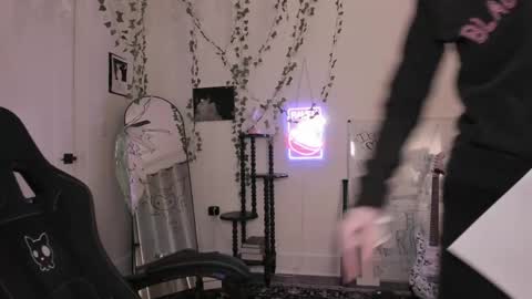Ella online show from May 2026 03:56:02 AM