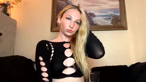 sugarrushxoxo online show from March 2026 01:38:01 AM