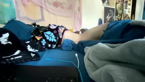 Snapshot of suki_six2 chatting on May 2026 04:13:02 PM Suki online show from May 2026 04:13:02 PM