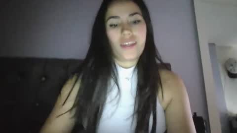 Snapshot of sulmatevans_ chatting on February 2025 09:41:02 PM Diana online show from February 2025 09:41:02 PM