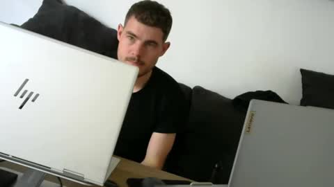 Snapshot of sultansgirls chatting on September 2025 03:00:02 PM The Sultan online show from September 2025 03:00:02 PM