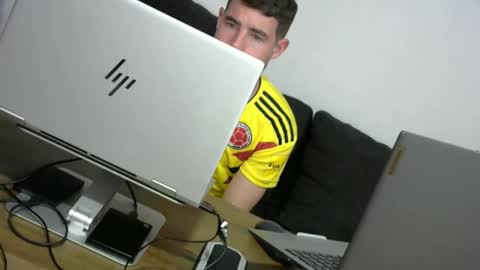 Snapshot of sultansgirls chatting on September 2025 10:10:02 PM The Sultan online show from September 2025 10:10:02 PM