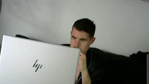 Snapshot of sultansgirls chatting on September 2025 06:08:01 PM The Sultan online show from September 2025 06:08:01 PM