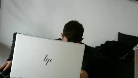 Snapshot of sultansgirls chatting on September 2025 08:10:01 PM The Sultan online show from September 2025 08:10:01 PM