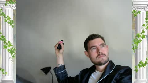 Snapshot of sultansgirls chatting on October 2025 05:33:02 PM The Sultan online show from October 2025 05:33:02 PM