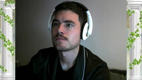 Snapshot of sultansgirls chatting on October 2025 10:03:02 AM The Sultan online show from October 2025 10:03:02 AM