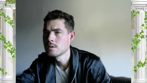 Snapshot of sultansgirls chatting on October 2025 07:09:02 PM The Sultan online show from October 2025 07:09:02 PM