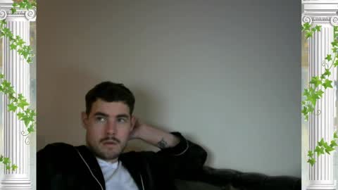 Snapshot of sultansgirls chatting on October 2025 09:22:02 AM The Sultan online show from October 2025 09:22:02 AM