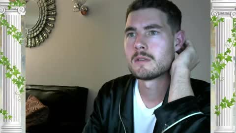 Snapshot of sultansgirls chatting on November 2025 04:03:01 AM The Sultan online show from November 2025 04:03:01 AM