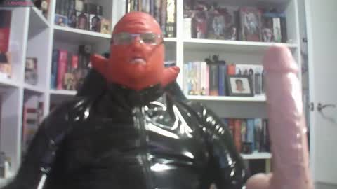 Sumisolatex online show from December 2025 07:00:01 PM